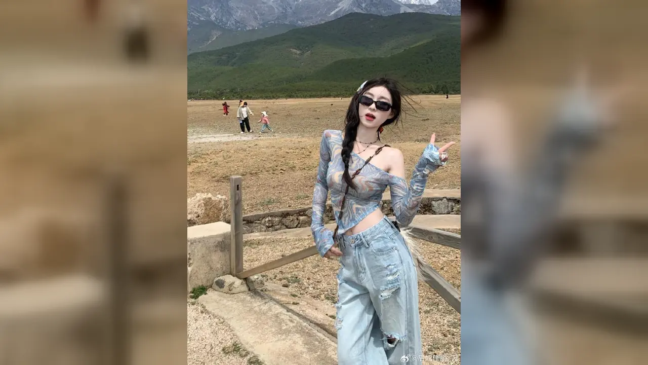 小欲猫-深夜反差写真